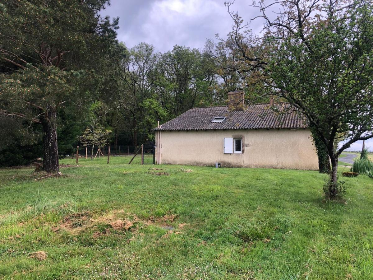 Maison De Campagne Chez Georges Saint-Sulpice-de-Pommiers Exteriér fotografie